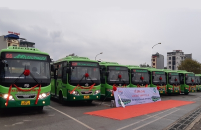 SAMCO HÀ NỘI BÀN GIAO HÀNG LOẠT XE BUÝT CHO KHÁCH HÀNG DỊP GIÁP TẾT TÂN SỬU