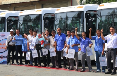 SAMCO BÀN GIAO LÔ XE BUÝT CHO HTX DỊCH VỤ VẬN TẢI ĐOÀN KẾT