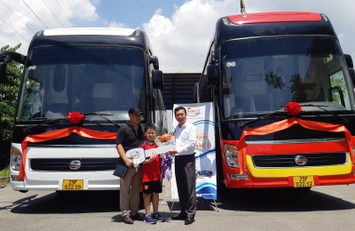 BÀN GIAO 02 XE GIƯỜNG NẰM SAMCO LIMOUSINE LI.33B & SAMCO LIMOUSINE H.34B CHO CÔNG TY CỔ PHẦN VẬN TẢI HUYỀN CHÂU - HÀ NỘI