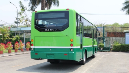 Đuôi xe với đèn sau phong cách