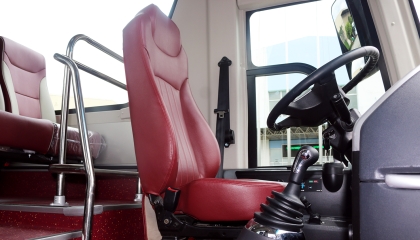 Khoang tài xế bố trí tiện nghi, dễ thao tác
